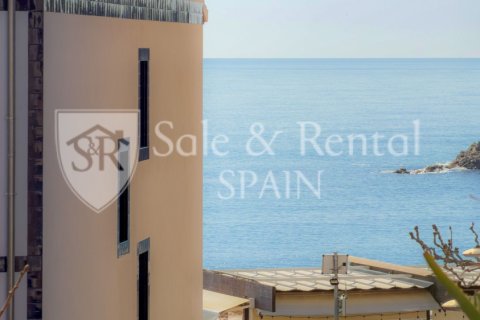 Huoneisto myytävänä Blanes, Girona, Espanja, 4 makuuhuonetta, 130 m2 No. 166397 - kuva 2