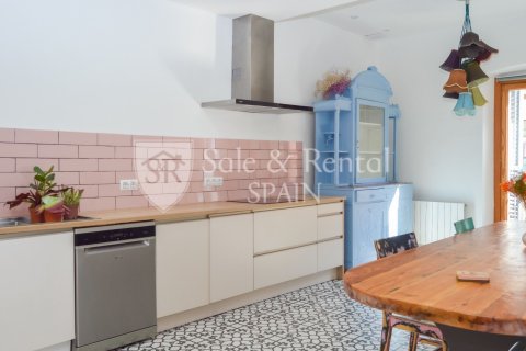 Huoneisto myytävänä Blanes, Girona, Espanja, 4 makuuhuonetta, 130 m2 No. 166397 - kuva 16
