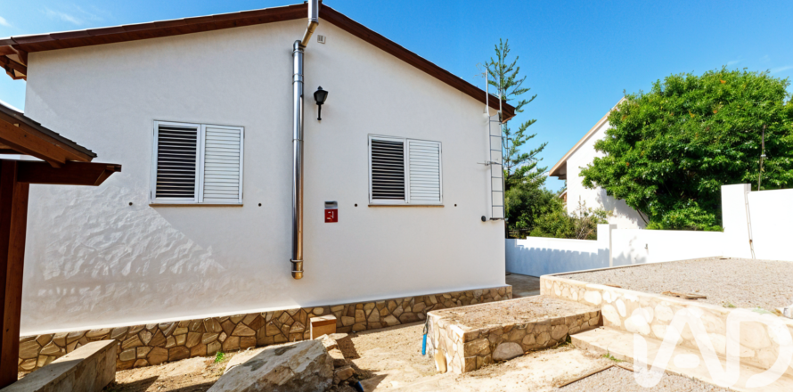 Дом в Ла-Побла-де-Монторнес, Таррагона, Испания 3 спальни, 183м2 №152806