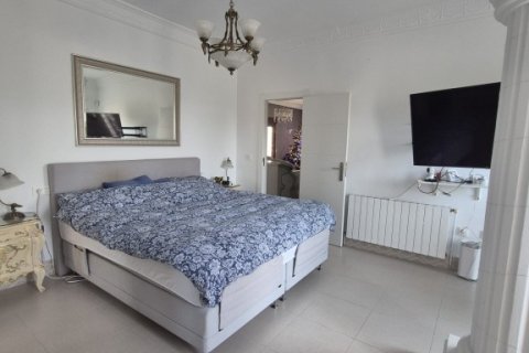 Finka w Daya Vieja, Alicante, Hiszpania 4 sypialnie, 230 mkw. nr 147027 – zdjęcie 7