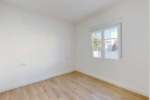 Bungalow till salu i Alicante, Spanien 2 sovrum, 58 kvm. Nr. 147026 - foto 13