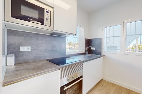 Bungalow till salu i Alicante, Spanien 2 sovrum, 58 kvm. Nr. 147026 - foto 10