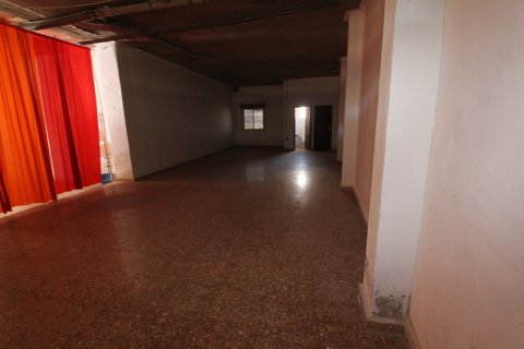 Commercial property à vendre à Guardamar del Segura, Alicante, Espagne, 200 m2 No. 183928 - photo 3