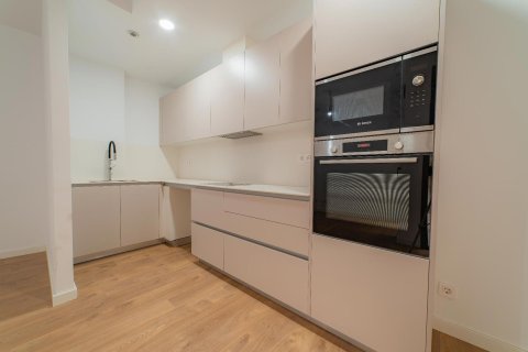 Продажа квартиры в Бадалона, Барселона, Испания 2 спальни, №140943 - фото 14