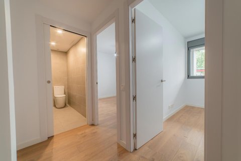 Продажа квартиры в Бадалона, Барселона, Испания 2 спальни, №140943 - фото 22