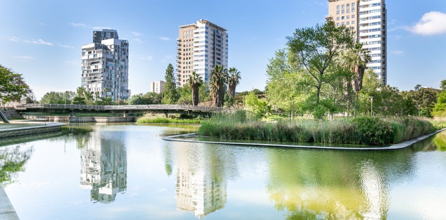 Apartment à Barcelona, Espagne 3 chambres, No. 140944