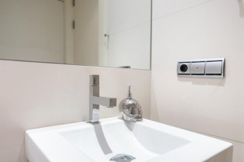 Apartment à vendre à Barcelona, Espagne, 3 chambres, No. 140944 - photo 21