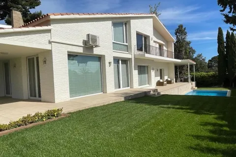 Продажа дома в Барселона, Испания 5 спален, 511м2 №140946 - фото 3