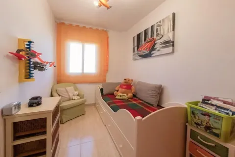 Townhouse for sale in Calafell, Tarragona, Spain 5 bedrooms, No. 140945 - photo 6