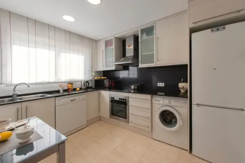 Townhouse for sale in Calafell, Tarragona, Spain 5 bedrooms, No. 140945 - photo 11