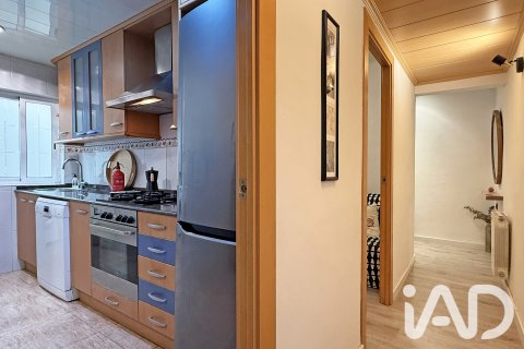 Продажа пентхауса в Барселона, Испания 2 спальни, 58м2 №188041 - фото 24