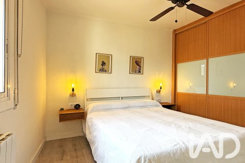 Продажа пентхауса в Барселона, Испания 2 спальни, 58м2 №188041 - фото 13