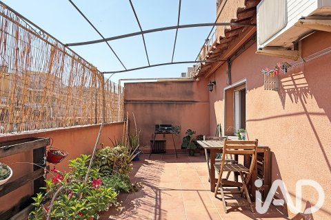 Продажа пентхауса в Барселона, Испания 2 спальни, 58м2 №188041 - фото 8
