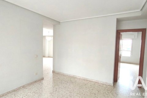 Продажа квартиры в Кастельон-де-ла-Плана, Кастельон, Испания 5 спален, 189м2 №188040 - фото 25