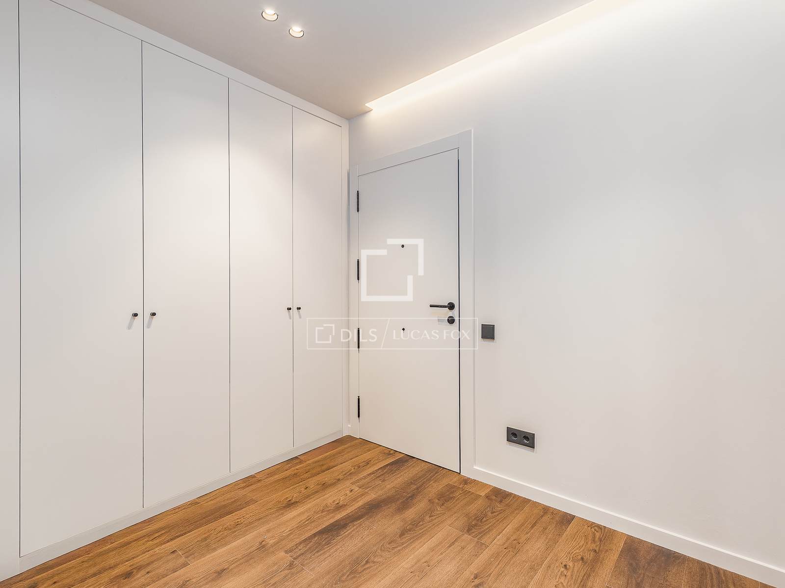 Huoneisto Barcelona, Espanja 2 makuuhuonetta, 148 m2 No. 150848