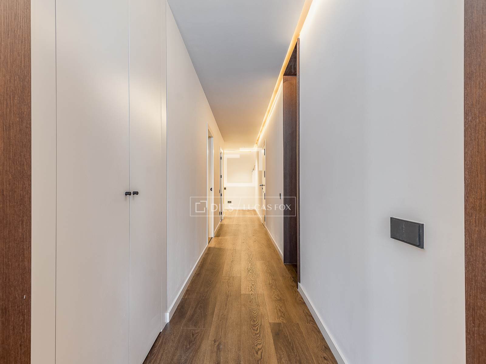 Huoneisto Barcelona, Espanja 2 makuuhuonetta, 148 m2 No. 150848