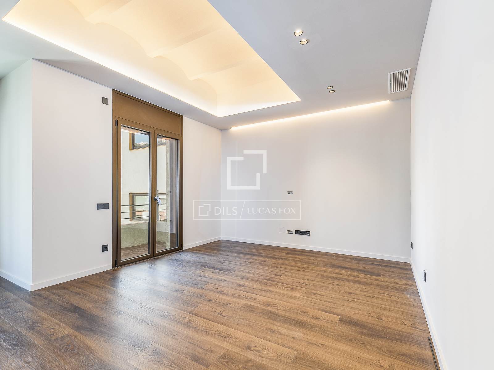 Huoneisto Barcelona, Espanja 2 makuuhuonetta, 148 m2 No. 150848