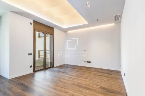 Dzīvoklis pārdošanā Barcelona, Spānijā 2 istabas, 148 m2 Nr. 150848 - attēls 9
