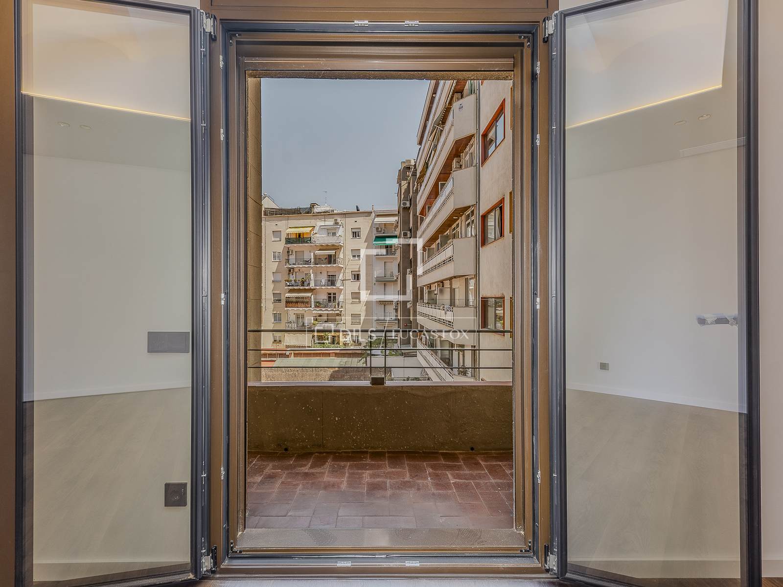 Huoneisto Barcelona, Espanja 2 makuuhuonetta, 148 m2 No. 150848