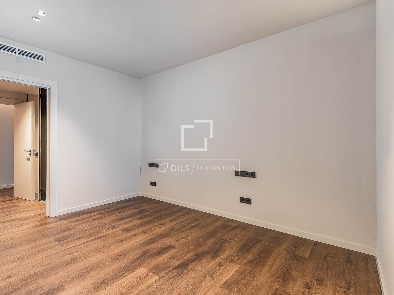 Huoneisto Barcelona, Espanja 2 makuuhuonetta, 148 m2 No. 150848