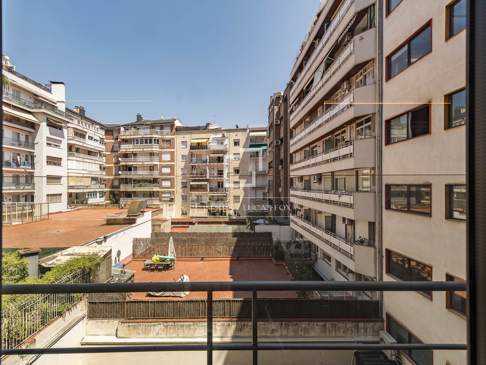 Huoneisto Barcelona, Espanja 2 makuuhuonetta, 148 m2 No. 150848