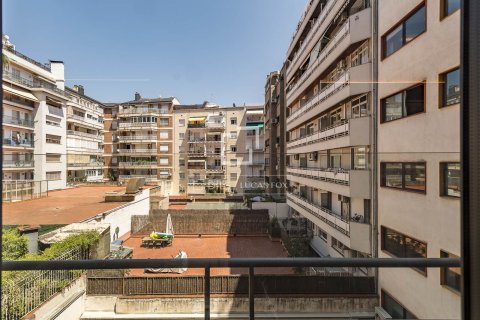 Dzīvoklis pārdošanā Barcelona, Spānijā 2 istabas, 148 m2 Nr. 150848 - attēls 11