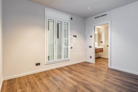Dzīvoklis pārdošanā Barcelona, Spānijā 2 istabas, 148 m2 Nr. 150848 - attēls 27