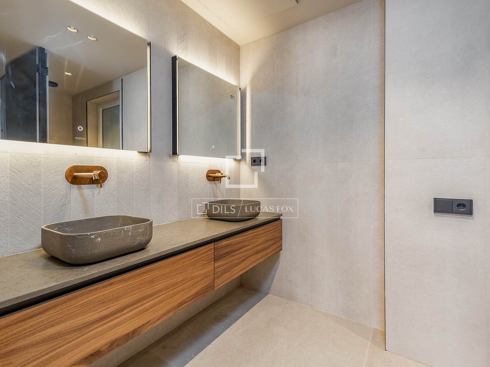 Huoneisto Barcelona, Espanja 2 makuuhuonetta, 148 m2 No. 150848