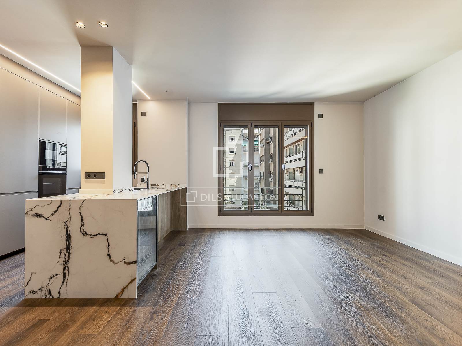 Huoneisto Barcelona, Espanja 2 makuuhuonetta, 148 m2 No. 150848
