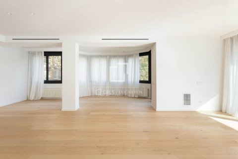 Appartamento in vendita a Barcelona, Spagna 5 camere da letto, 255 mq. N° 150849 - foto 8