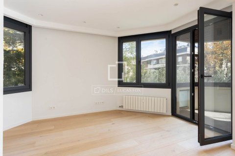 Appartamento in vendita a Barcelona, Spagna 5 camere da letto, 255 mq. N° 150849 - foto 10