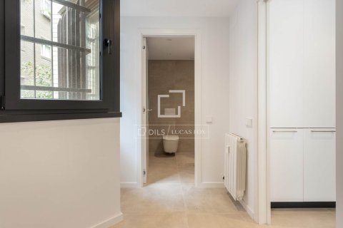 Appartamento in vendita a Barcelona, Spagna 5 camere da letto, 255 mq. N° 150849 - foto 27