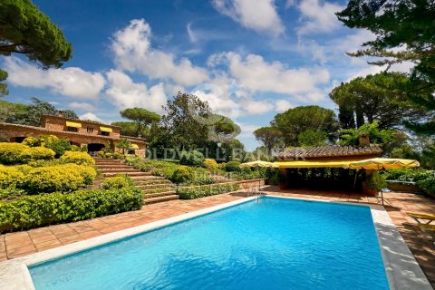 Talo Caldes de Malavella, Girona, Espanja 5 makuuhuonetta, 500 m2 No. 158209