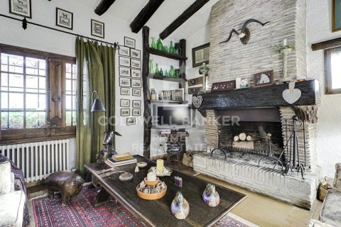 House for sale in Caldes de Malavella, Girona, Spain 5 bedrooms, 500 sq.m. No. 158209 - photo 8