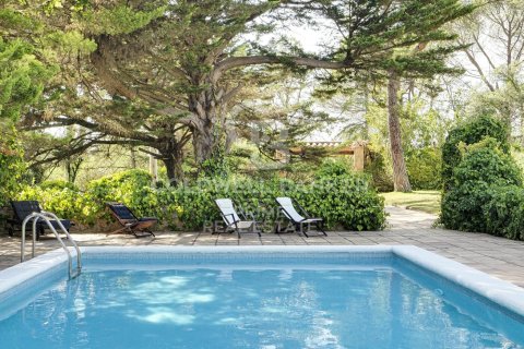 House for sale in Caldes de Malavella, Girona, Spain 5 bedrooms, 500 sq.m. No. 158209 - photo 5