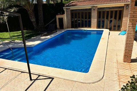 Villa à vendre à Los Balcones, Alicante, Espagne, 4 chambres, 257 m2 No. 168426 - photo 3