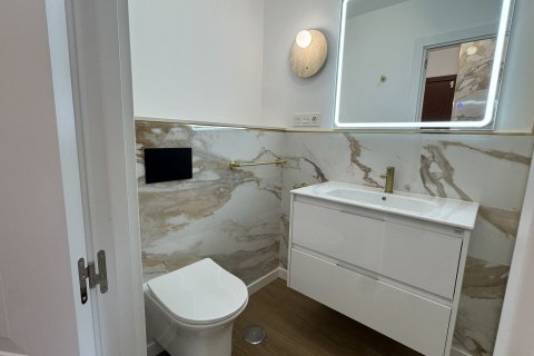 Penthouse à vendre à Punta Prima, Alicante, Espagne, 2 chambres, No. 168421 - photo 27