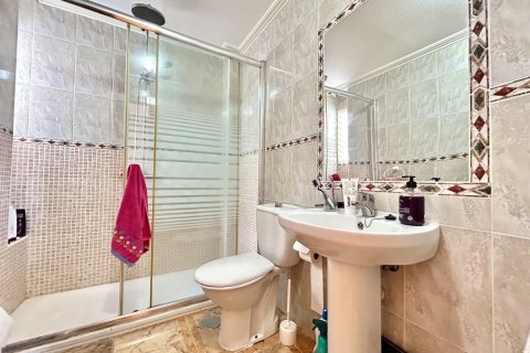 Huoneisto myytävänä Cabo Roig, Alicante, Espanja, 2 makuuhuonetta, 64 m2 No. 196179 - kuva 16