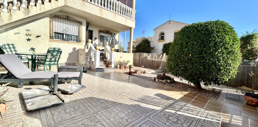 Huoneisto Cabo Roig, Alicante, Espanja 2 makuuhuonetta, 64 m2 No. 196179