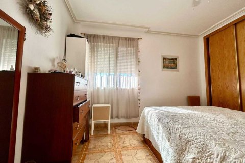 Huoneisto myytävänä Cabo Roig, Alicante, Espanja, 2 makuuhuonetta, 64 m2 No. 196179 - kuva 13
