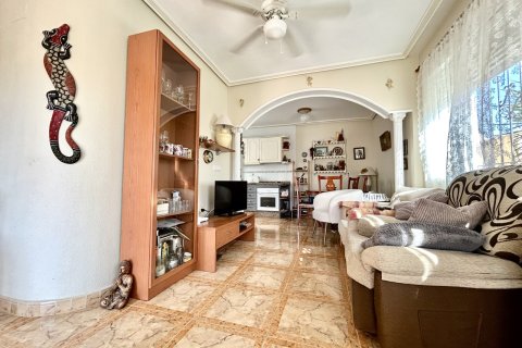 Huoneisto myytävänä Cabo Roig, Alicante, Espanja, 2 makuuhuonetta, 64 m2 No. 196179 - kuva 8