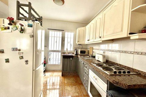Huoneisto myytävänä Cabo Roig, Alicante, Espanja, 2 makuuhuonetta, 64 m2 No. 196179 - kuva 10