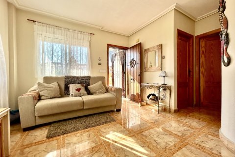 Huoneisto myytävänä Cabo Roig, Alicante, Espanja, 2 makuuhuonetta, 64 m2 No. 196179 - kuva 21