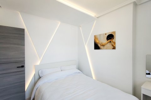 Appartamento in vendita a Torrevieja, Alicante, Spagna 3 camere da letto, 75 mq. N° 196177 - foto 17