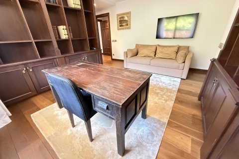 Продажа дома в Санта-Кристина-д'Аро, Герона, Испания 5 спален, 895м2 №140824 - фото 20