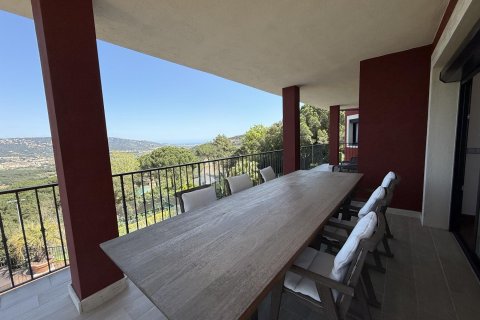 Продажа дома в Санта-Кристина-д'Аро, Герона, Испания 5 спален, 895м2 №140824 - фото 3