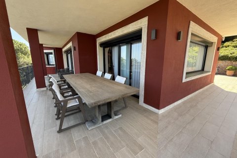 Продажа дома в Санта-Кристина-д'Аро, Герона, Испания 5 спален, 895м2 №140824 - фото 2