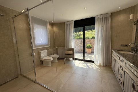 Продажа дома в Санта-Кристина-д'Аро, Герона, Испания 5 спален, 895м2 №140824 - фото 22