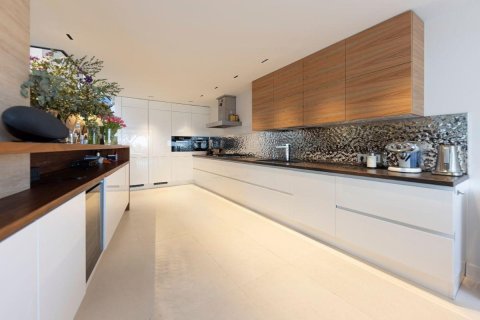 Hus till salu i Sant Feliu de Guixols, Girona, Spanien 6 sovrum, 651 kvm. Nr. 140825 - foto 16