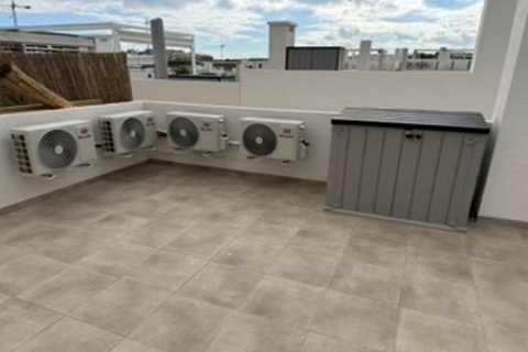 Villa for sale in San Miguel de Salinas, Alicante, Spain 3 bedrooms, 85 sq.m. No. 144038 - photo 25